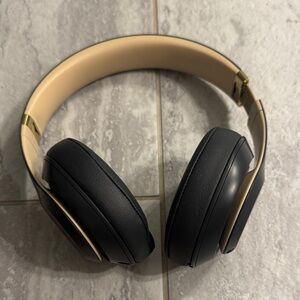 Beats Studio 3 headphones